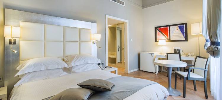 那不勒斯帕拉索卡拉乔洛酒店(Palazzo Caracciolo Naples)图片