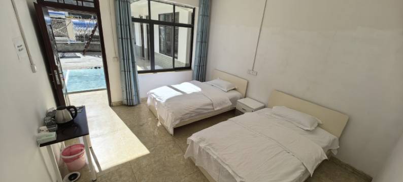 雨山前客栈(中国熊猫大道2号分店)图片