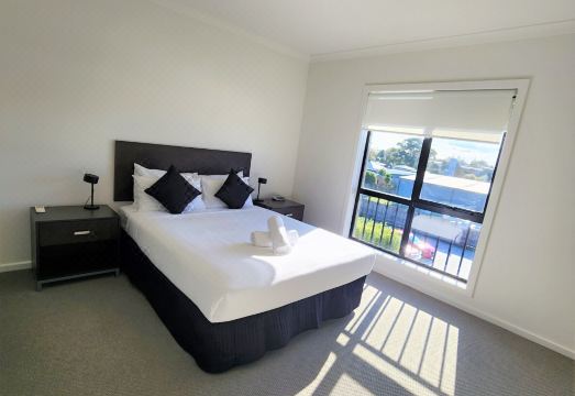 Oceanic on Thompson Apartments Hotel Overview