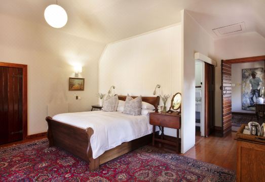 Brooklyn Manor Hotel Overview