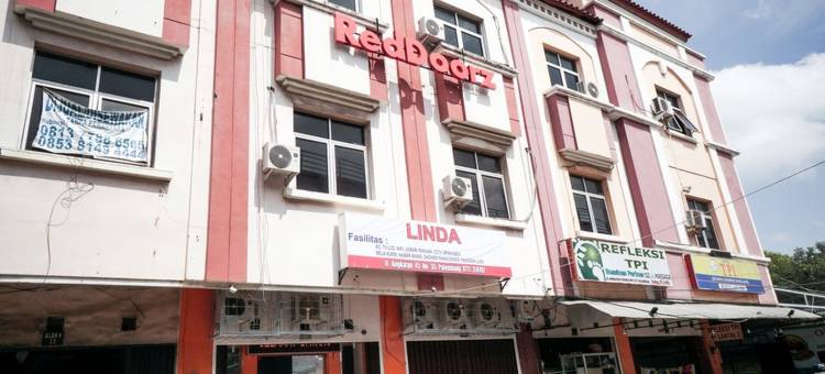 红多兹酒店-近巨港广场购物中心2号(RedDoorz Near Palembang Square Mall 2)图片