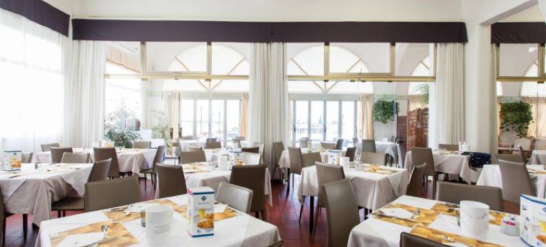 码湾酒店(Hotel Marina)图片