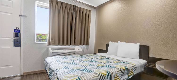 雷德布拉夫6号汽车旅馆(Motel 6 Red Bluff, CA)图片