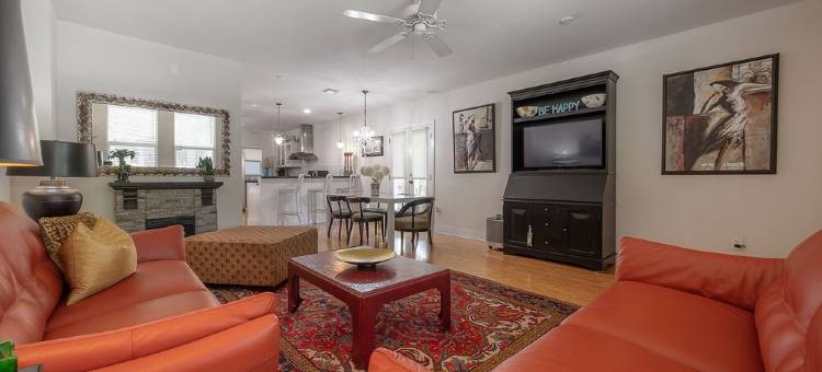 3/3 Mins from UT. Fully Equipped Monthly Stay  Fast WiFi + Workspace + Parking图片