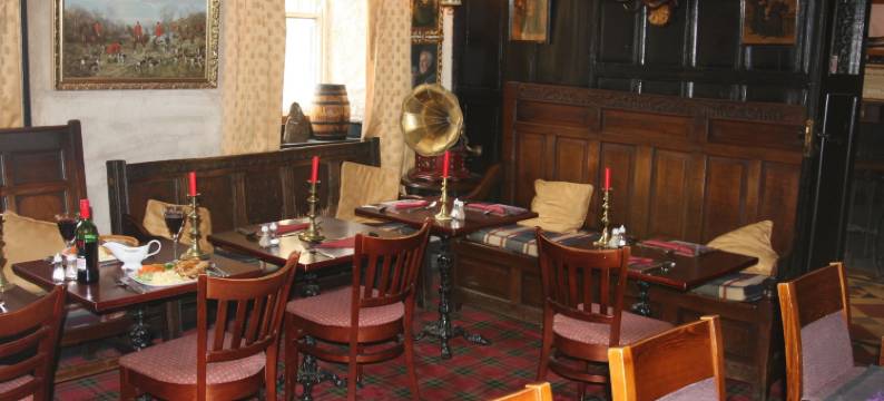 OYO 玫瑰与皇冠酒店(Rose & Crown Hotel)图片