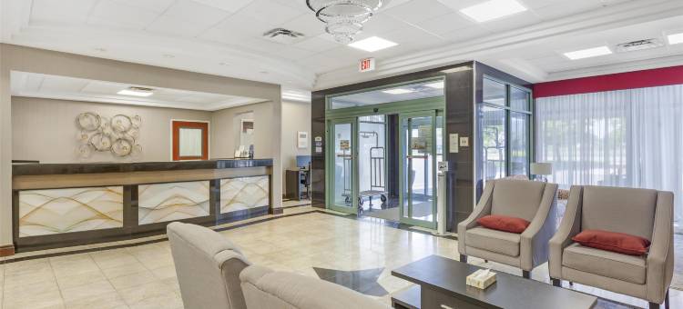 多伦多机场旅行贝斯特韦斯特优质酒店(Best Western Plus Travel Hotel Toronto Airport)图片