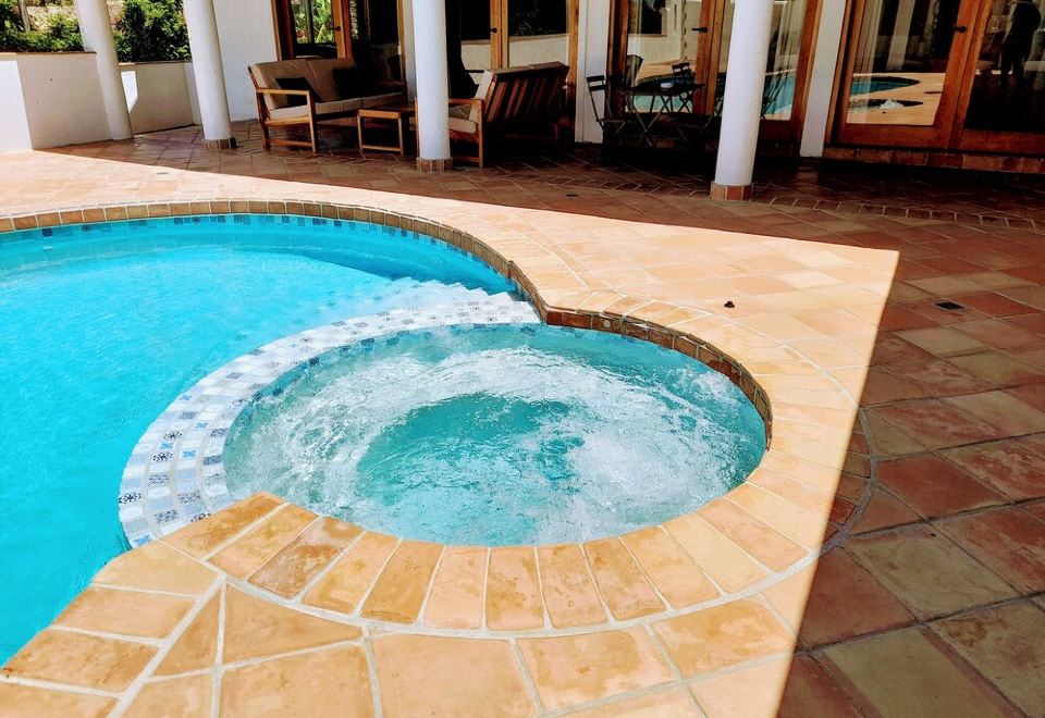 Luxury 4 Bedroom Villa with Pool in Montego Bay (Beach Club Access) Hotel Overview