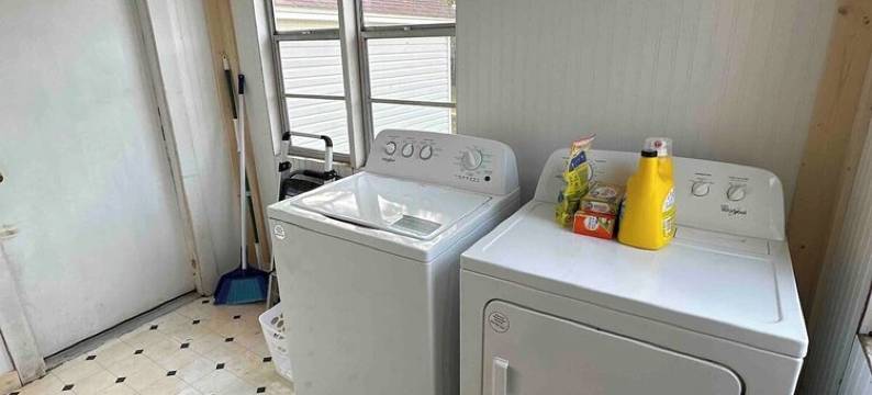 Cute 2 bed 1 bath home that sleeps 7 in a quiet neighborhood.图片