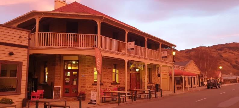 邓斯坦房子(Dunstan House)图片