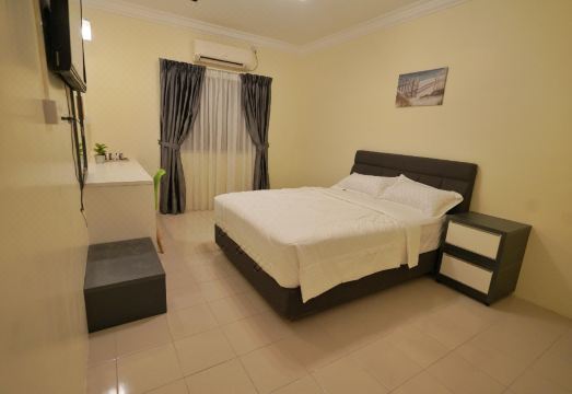 Hannah Inn HotelOver view