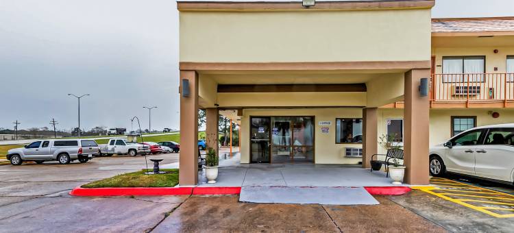 OYO查尔斯湖10号高速公路酒店(OYO Hotel Lake Charles Hwy 10)图片