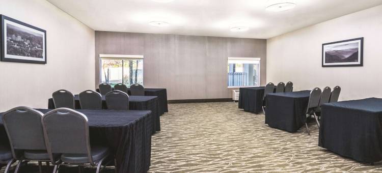 劳登拉昆塔温德姆套房酒店(La Quinta Inn & Suites by Wyndham Loudon)图片