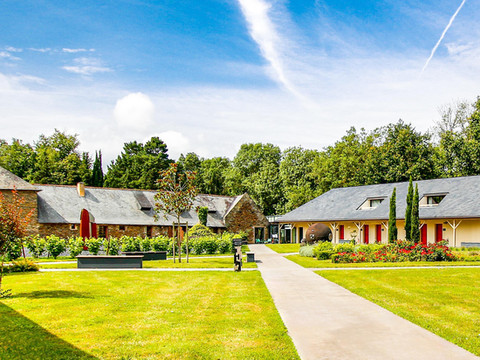 卢瓦尔-桑斯酒店