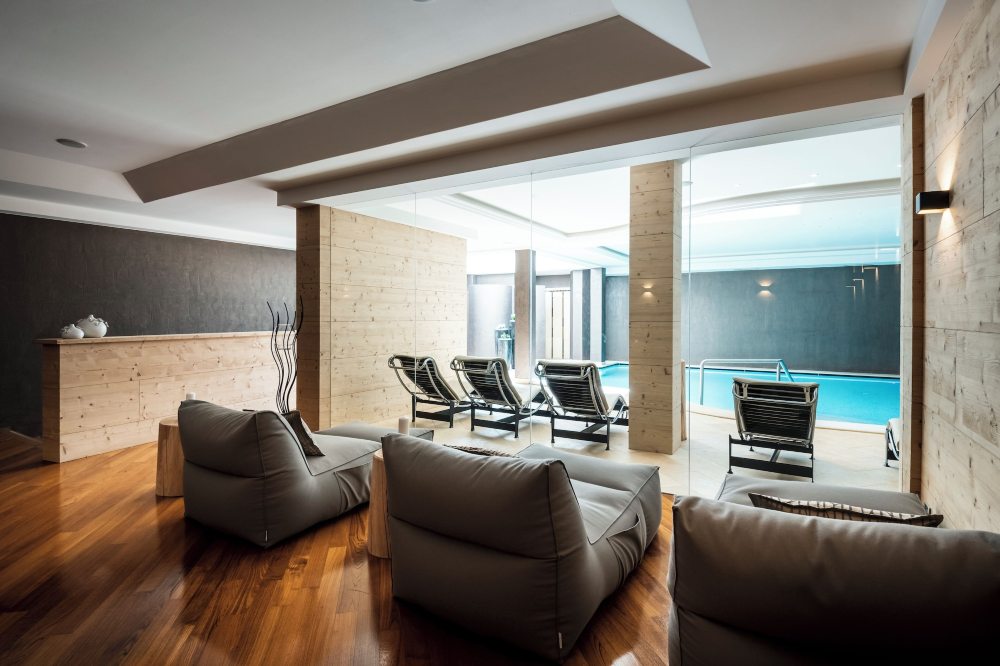 Hotel Antines Over view