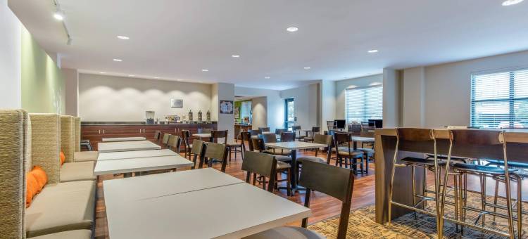 圣路易机场主流套房(MainStay Suites St. Louis Airport)图片