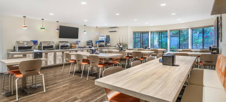 玫瑰花园贝斯特韦斯特酒店(Best Western Rose Garden Inn)图片