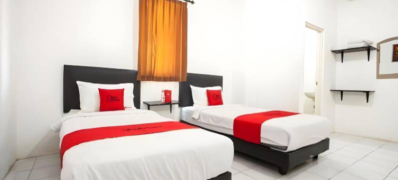 近银河购物中心红门旅馆(RedDoorz Plus Near Galaxy Mall)图片