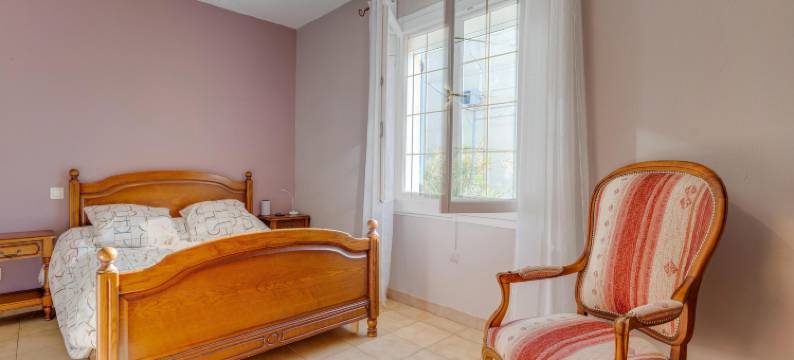 Villa with swimming pool in Sorgues图片