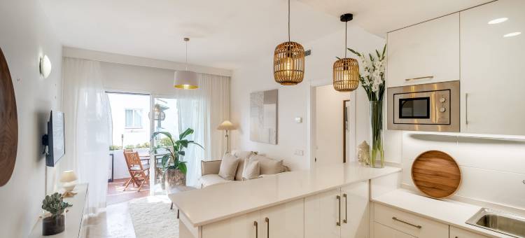 Seaside Stay with Pool图片