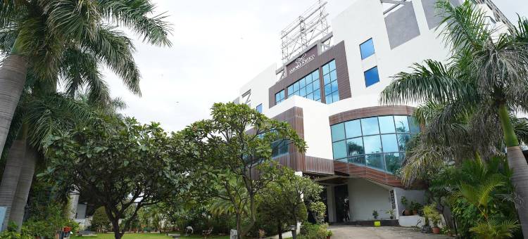 大萨洛瓦尔门廊酒店(Grand Sarovar Portico, Latur)图片