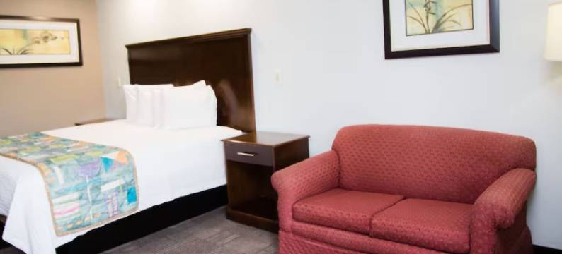 沃尔顿堡滩玛丽埃斯特贝蒙特套房酒店(Townhouse Fort Walton Beach Hurlburt Field)图片