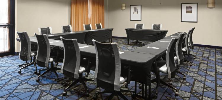 温彻斯特医疗中心万怡酒店(Courtyard Winchester Medical Center)图片