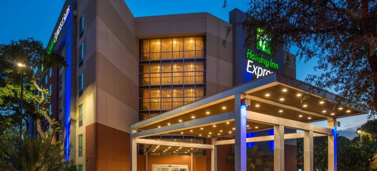 圣安东尼奥医疗六旗智选假日套房酒店(Holiday Inn Express & Suites San Antonio Medical-Six Flags)图片