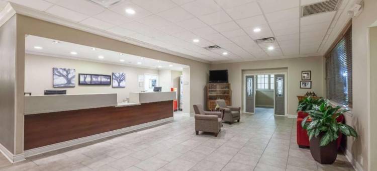 新伊比利亚温德姆华美达酒店(Ramada by Wyndham New Iberia)图片