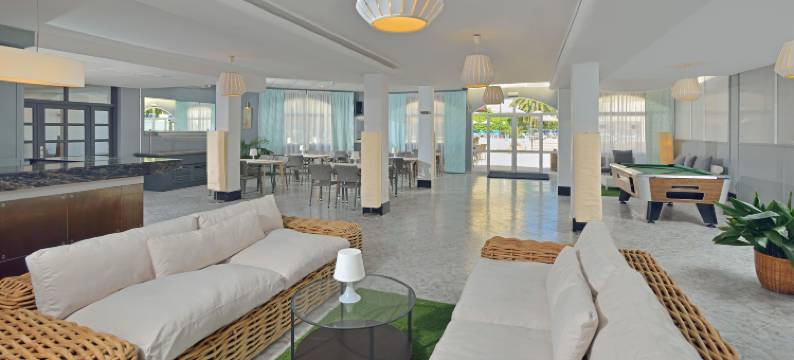 索尔鲁纳玛帕尔马诺瓦公寓-仅限大人(Sol Lunamar Palmanova Apartamentos)图片