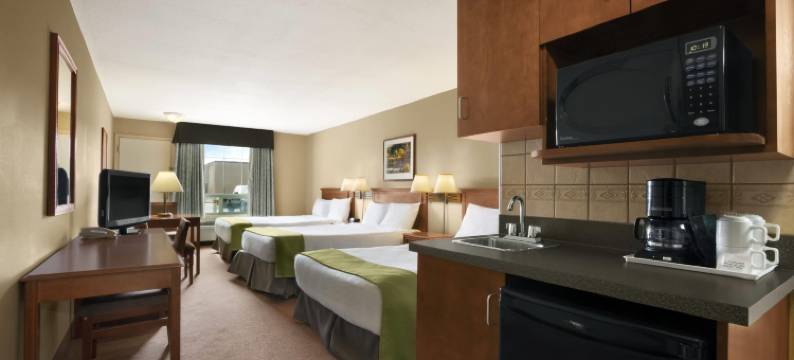 圣约翰堡速8酒店(Super 8 by Wyndham Fort St. John BC)图片