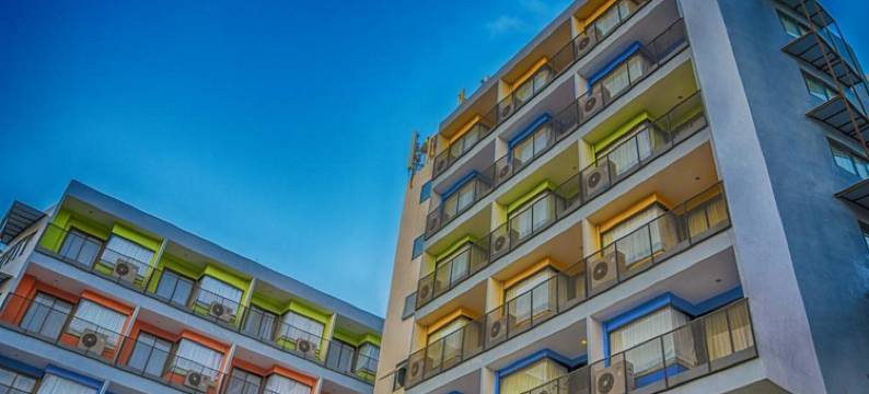 苏梅岛垂直颜色酒店(Samui Verticolor)图片