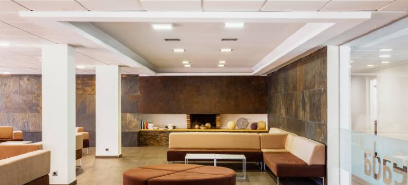 蒙特塞拉特酒店及培训中心(Checkin Montserrat)图片