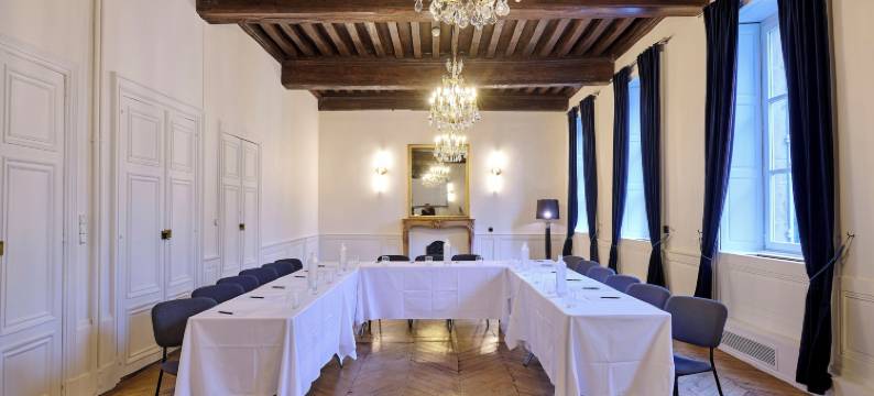 菲腊比勒邦酒店(Maison Philippe le Bon Hôtel, Restaurant & Bar le 19)图片