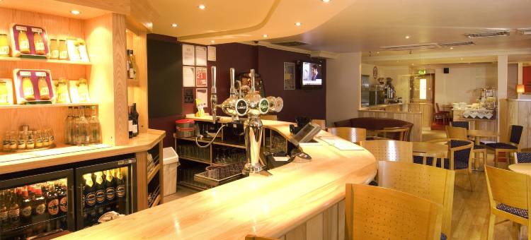 斯劳普瑞米尔酒店(Premier Inn Slough)图片