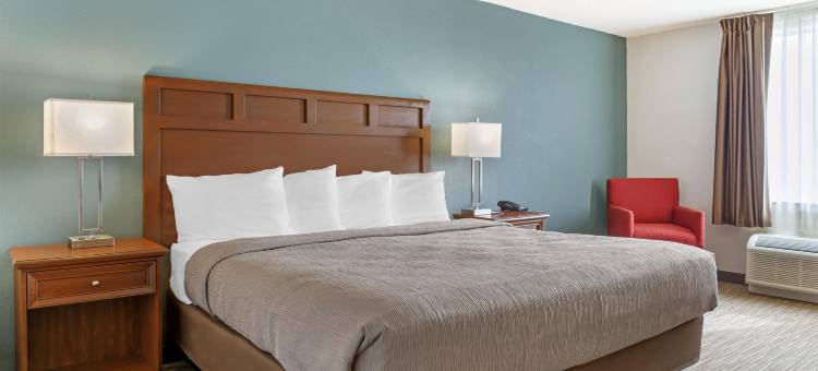 比赛勒斯北红狮酒店及套房(Red Lion Inn & Suites Bucyrus North)图片