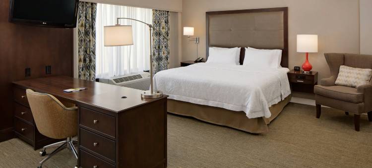 路易斯威尔市中心欢朋酒店(Hampton Inn Louisville Downtown)图片