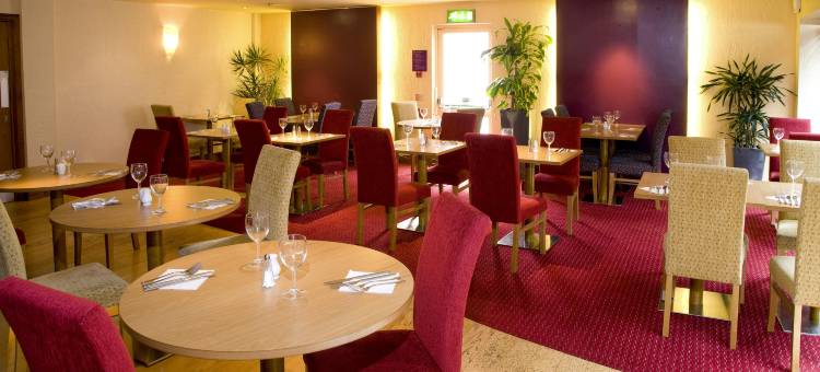 沃特福德中心普瑞米尔酒店(Premier Inn Watford Central)图片