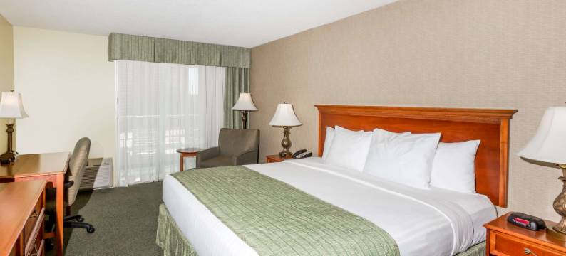 威基基华美达广场酒店(Ramada Plaza by Wyndham Waikiki)图片