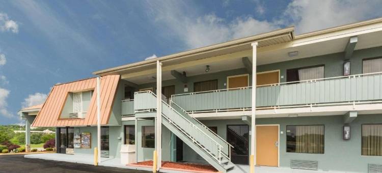 莫里斯敦 I-81 & I-40 斯普利特白松伊克诺旅馆(Econo Lodge White Pine Morristown I-81 & I-40 Split)图片