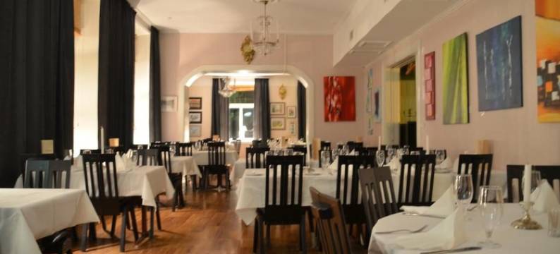 伯爵库登斯酒店 & 餐厅(Björkuddens Hotell & Restaurang)图片