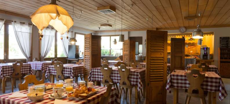 阿讷马斯南部日内瓦港原生酒店(The Originals City, Hôtel Porte de Genève, Annemasse South)图片