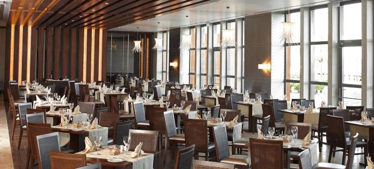 里尔滨海酒店及水疗中心(Real Marina Hotel & Spa)图片