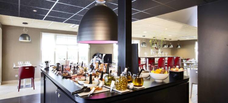 波城康铂酒店(Campanile Pau)图片