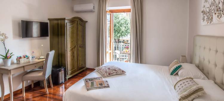 钱皮诺广场客房酒店(Plaza Rooms Ciampino)图片