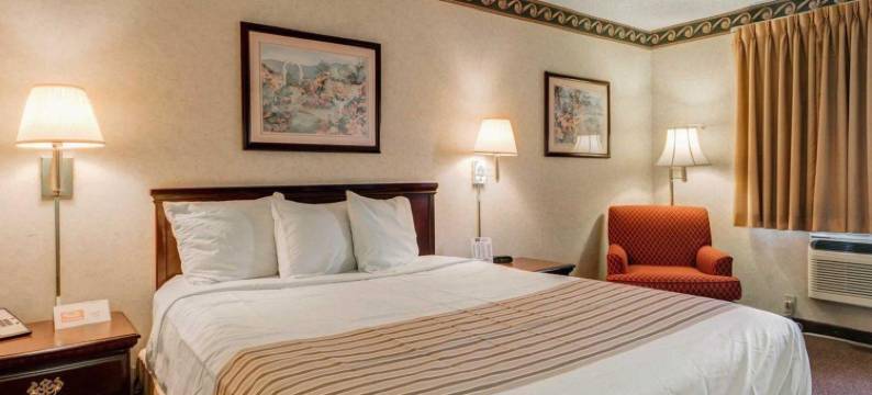 埃尔帕索西部的伊克诺套房旅馆(Econo Lodge Inn & Suites)图片