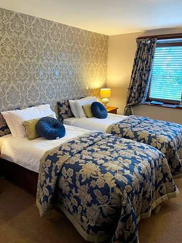 The Auld Kirk Over view