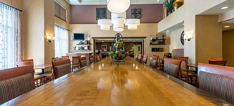 蒙克顿新不伦瑞克希尔顿欢朋套房酒店(Hampton Inn & Suites by Hilton Moncton)图片