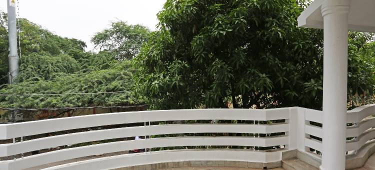 Super Hotel O Greenview Near Munshi Pulia Metro Station图片