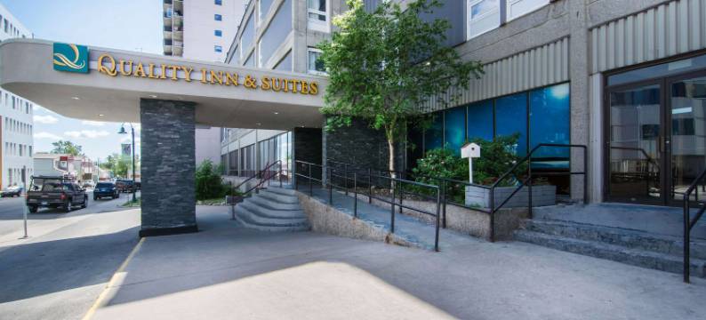 耶洛奈夫凯艺套房酒店(Quality Inn & Suites Yellowknife)图片