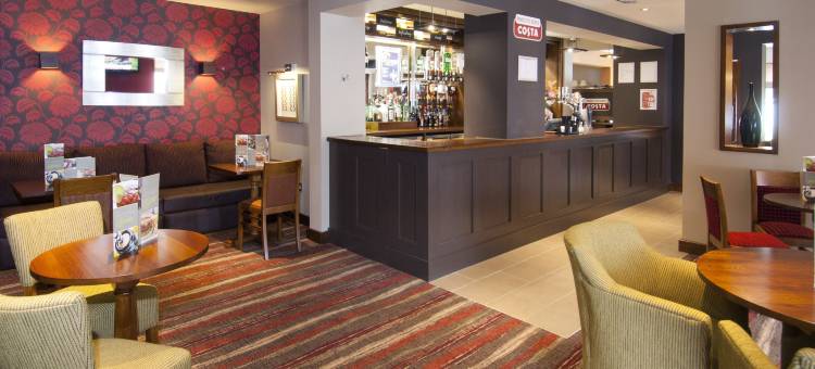 坎伯利普瑞米尔客栈(Premier Inn Camberley)图片